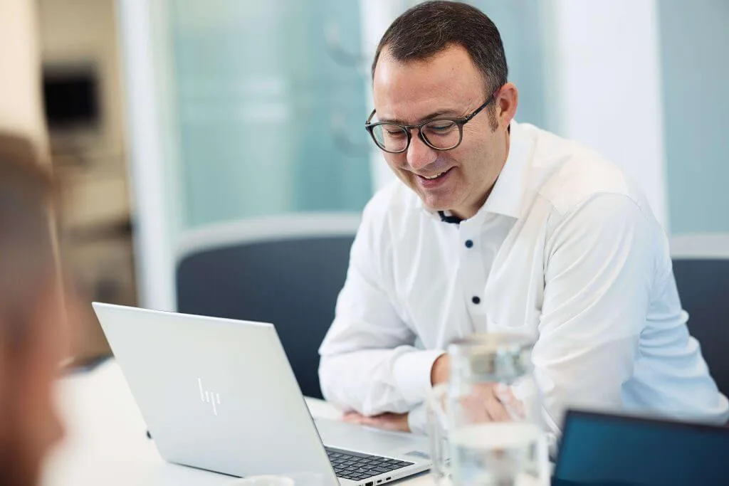 Network and Connectivity - Professional Internet